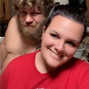 Meet your Posher, Alyssa + Tyler!